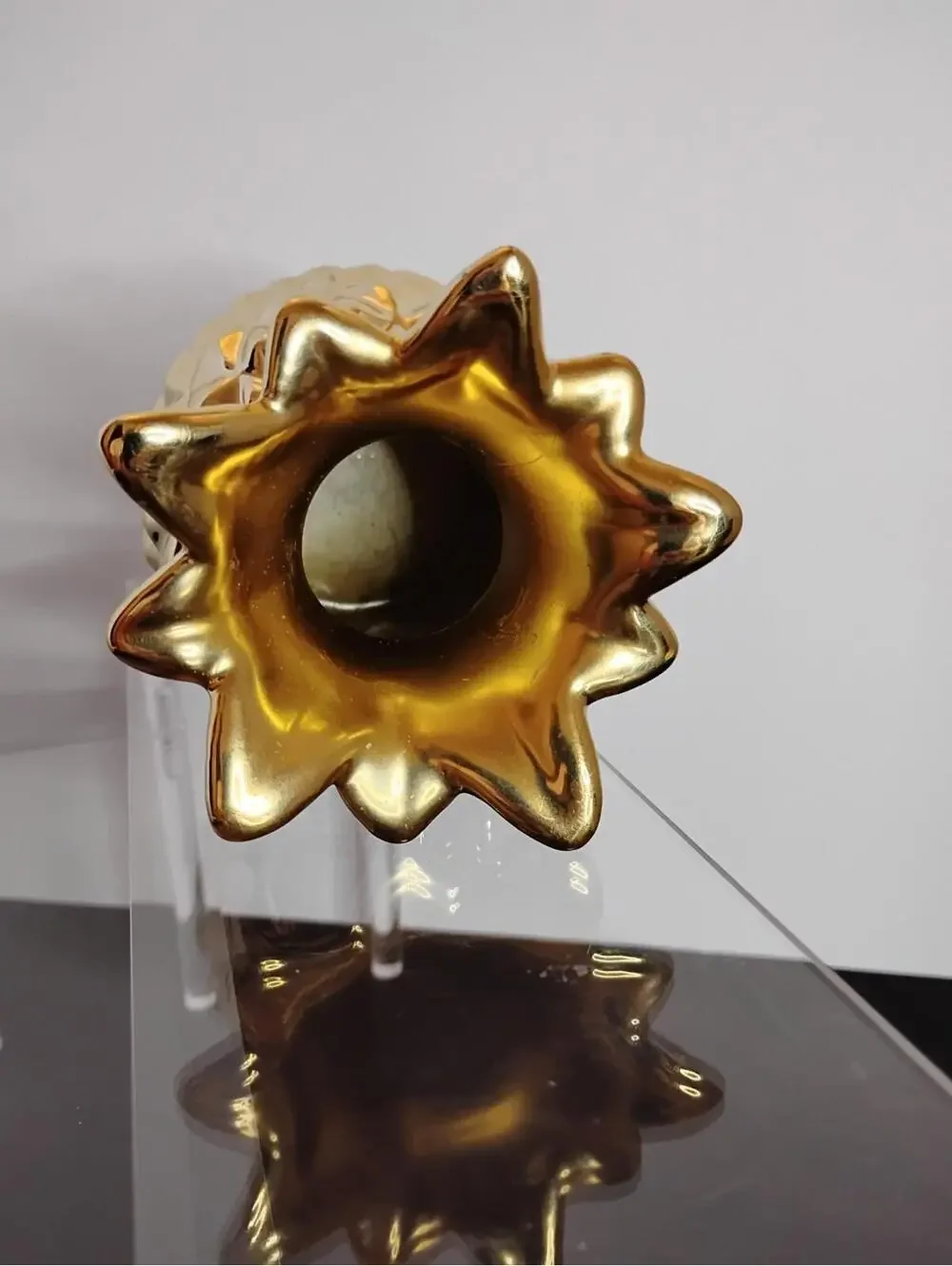 Gold Colored Pineapple‎ Vase